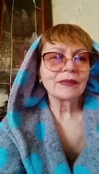 SophieBurns online show from April 5, 2026, 10:01 am