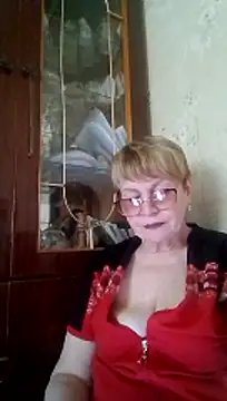 Snapshot of SophieBurns chatting on June 18, 2026, 9:47 am SophieBurns online show from June 18, 2026, 9:47 am