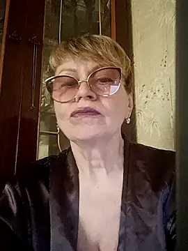 Snapshot of SophieBurns chatting on June 23, 2026, 8:56 am SophieBurns online show from June 23, 2026, 8:56 am