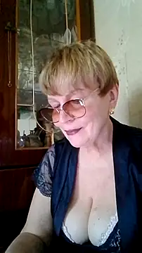 Snapshot of SophieBurns chatting on June 26, 2026, 10:41 am SophieBurns online show from June 26, 2026, 10:41 am