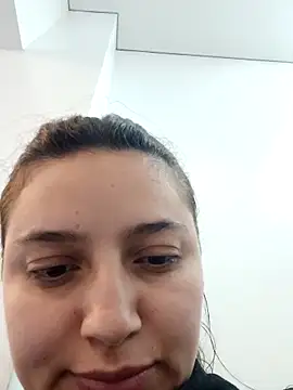 MajoArias online show from February 18, 2026, 9:55 pm