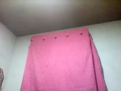 lucyscay  online show from April 13, 2026, 7:36 am