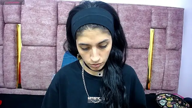 FRANCESCA LOVE  online show from May 15, 2026, 3:02 am