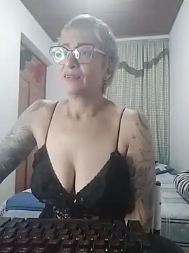 Snapshot of Charlotte_gray_ chatting on February 23, 2026, 11:46 pm Charlotte gray online show from February 23, 2026, 11:46 pm