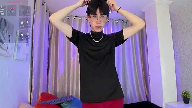 Demian Hush online show from April 8, 2026, 3:06 am