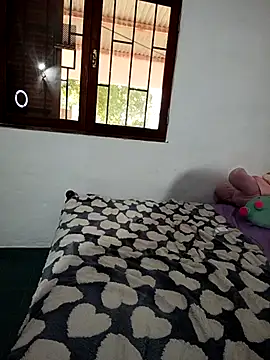 micavicexx online show from February 9, 2026, 9:30 pm