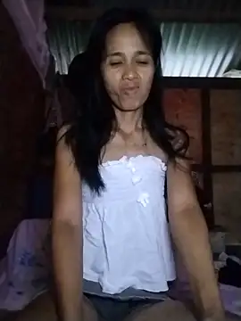 Snapshot of sweet_maxine44 chatting on May 22, 2026, 11:21 pm sweet maxine44 online show from May 22, 2026, 11:21 pm