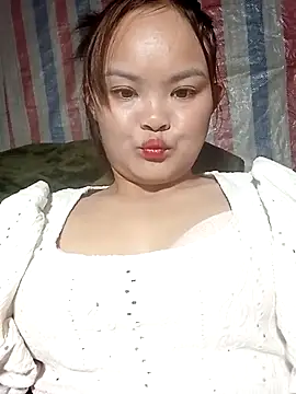 Luminana online show from February 8, 2026, 2:26 am