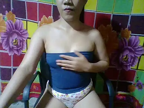 Snapshot of SweetHotBabe18 chatting on May 27, 2026, 1:57 am SweetHotBabe18 online show from May 27, 2026, 1:57 am