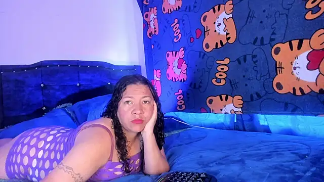 sexy diablaa online show from April 15, 2026, 2:02 pm