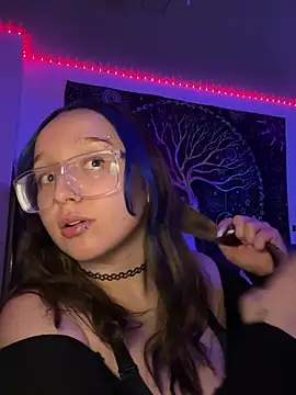 Snapshot of mommynxttie chatting on February 28, 2026, 7:09 am mommynxttie online show from February 28, 2026, 7:09 am