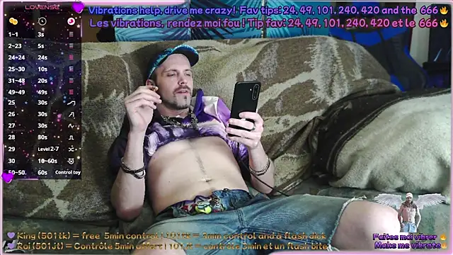 Snapshot of SwatRocShy chatting on February 18, 2026, 8:05 pm SwatRocShy online show from February 18, 2026, 8:05 pm