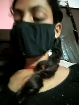 BIG QWEEN NO1 online show from April 12, 2026, 4:12 pm