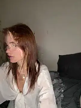 Emma Songae online show from March 2, 2026, 7:32 pm