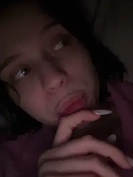  luna fox  online show from February 10, 2026, 12:26 am