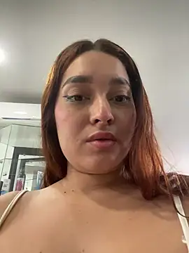 Snapshot of Emily_Harpeer chatting on March 1, 2026, 11:45 am Emily Harpeer online show from March 1, 2026, 11:45 am