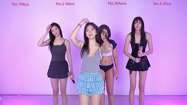 Snapshot of Velvet-girl chatting on February 14, 2026, 10:23 am Velvet-girl online show from February 14, 2026, 10:23 am