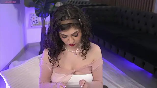 VansessaNyx online show from April 2, 2026, 8:06 pm