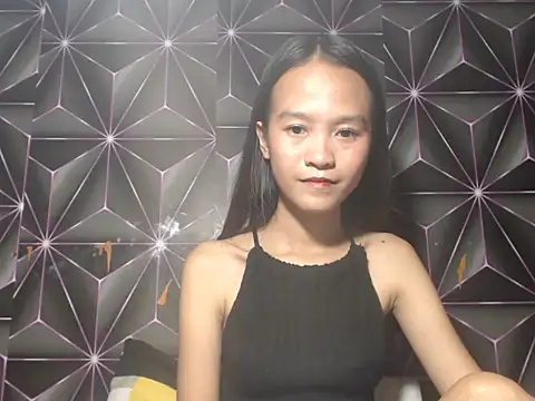 Yourlilpinayy online show from March 7, 2026, 2:19 am