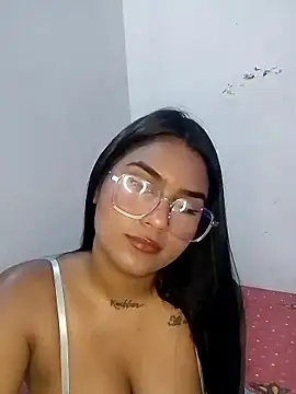 Snapshot of Zoe_Renata chatting on February 10, 2026, 12:20 pm Zoe Renata online show from February 10, 2026, 12:20 pm