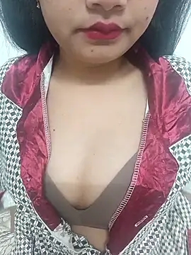 EliraMoon online show from March 1, 2026, 5:15 pm