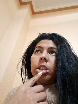 Snapshot of ZeforAitanna chatting on February 21, 2026, 9:27 pm ZeforAitanna online show from February 21, 2026, 9:27 pm