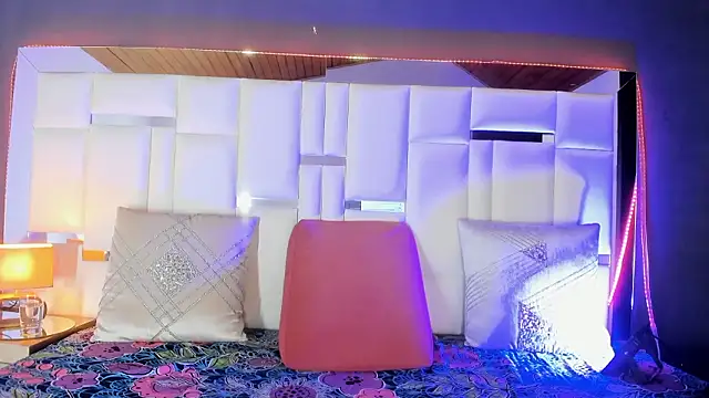 Snapshot of HilarySolis chatting on February 23, 2026, 4:04 pm HilarySolis online show from February 23, 2026, 4:04 pm