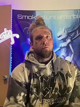 Snapshot of Smokebluntafterblunt chatting on February 26, 2026, 12:59 pm Smokebluntafterblunt online show from February 26, 2026, 12:59 pm