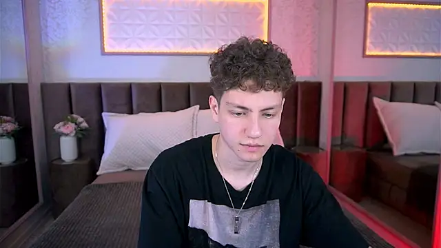 Snapshot of StefanBev chatting on February 7, 2026, 8:45 pm StefanBev online show from February 7, 2026, 8:45 pm