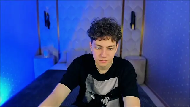 Snapshot of StefanBev chatting on February 16, 2026, 7:43 pm StefanBev online show from February 16, 2026, 7:43 pm