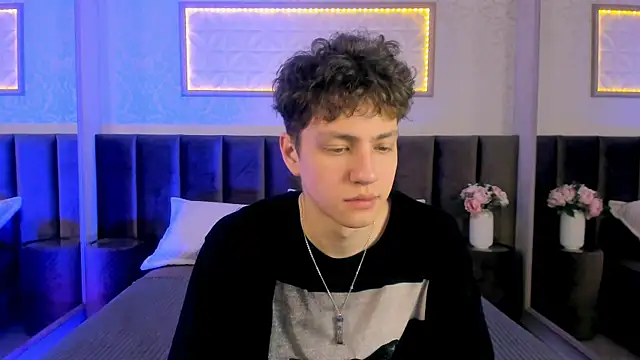 Snapshot of StefanBev chatting on February 26, 2026, 7:24 pm StefanBev online show from February 26, 2026, 7:24 pm