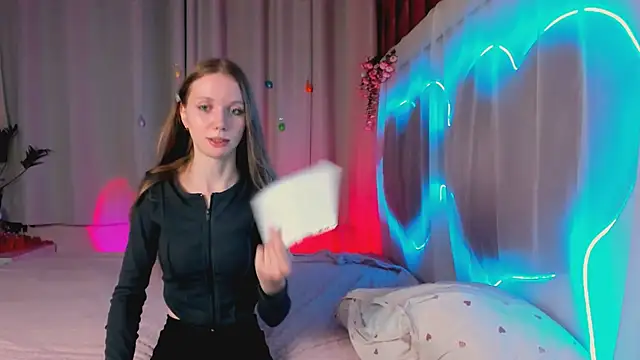 lada2k4 online show from July 6, 2026, 5:04 am