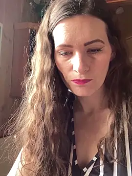 Snapshot of Midnight_Munch chatting on April 13, 2026, 7:36 am Midnight Munch online show from April 13, 2026, 7:36 am
