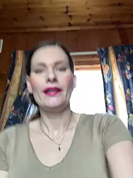 Snapshot of Midnight_Munch chatting on April 14, 2026, 7:47 am Midnight Munch online show from April 14, 2026, 7:47 am