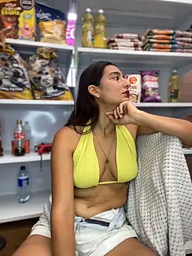 -BabyLuna online show from March 10, 2026, 1:05 pm