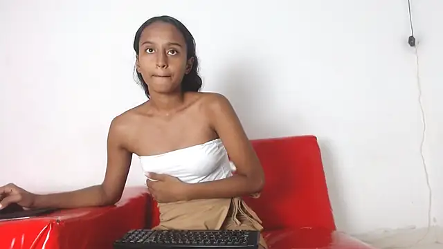 Snapshot of valeryskinnyvagi chatting on April 26, 2026, 12:08 am valeryskinnyvagi online show from April 26, 2026, 12:08 am