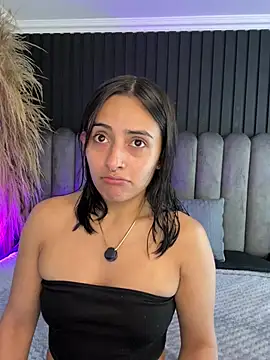 Nanda vixen  online show from May 19, 2026, 11:11 pm