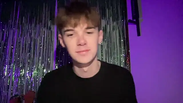 Snapshot of YourMilkyGuy chatting on February 25, 2026, 5:44 pm YourMilkyGuy online show from February 25, 2026, 5:44 pm