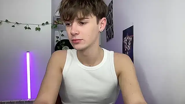 Snapshot of YourMilkyGuy chatting on April 30, 2026, 6:25 pm YourMilkyGuy online show from April 30, 2026, 6:25 pm