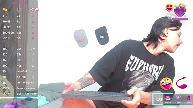 Damian-and-Camerum online show from April 9, 2026, 3:28 am