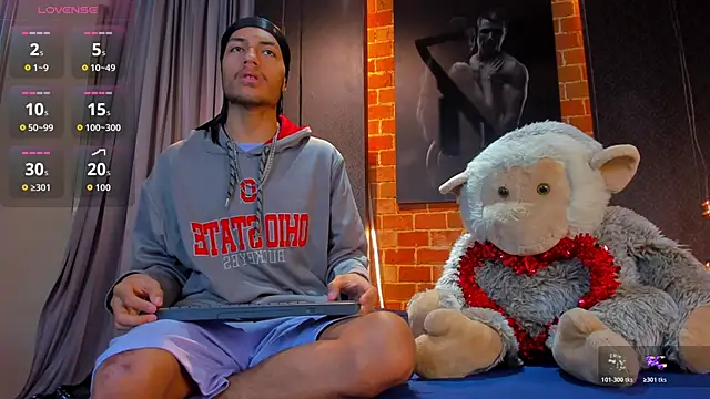 Snapshot of ItsZairen chatting on February 14, 2026, 4:31 am ItsZairen online show from February 14, 2026, 4:31 am