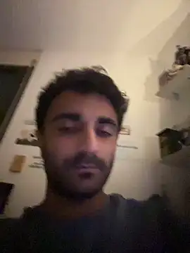 elia2711 online show from May 8, 2026, 12:05 am