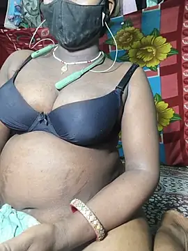 Snapshot of PRIYAGOYAL chatting on July 22, 2026, 6:11 pm PRIYAGOYAL online show from July 22, 2026, 6:11 pm