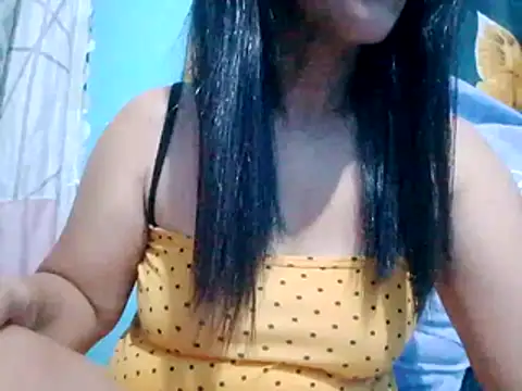 suzzie hot online show from February 23, 2026, 10:07 pm