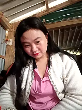 lisn-cute online show from February 24, 2026, 1:03 am