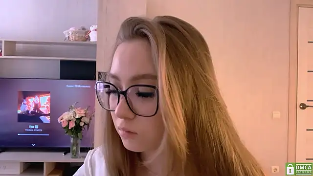 Fayalotyncute online show from February 28, 2026, 10:05 am