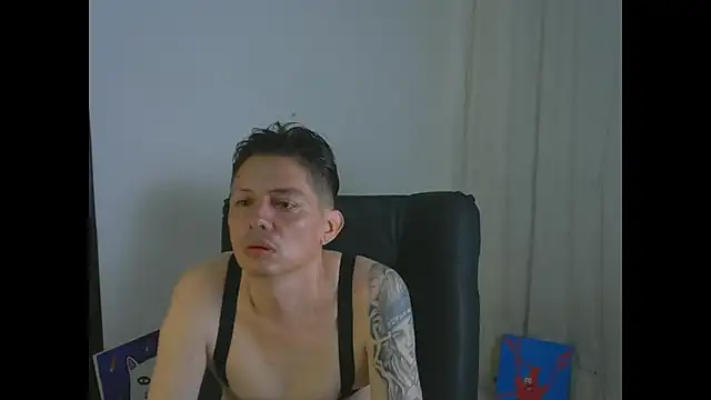 Snapshot of Thommas8a chatting on February 19, 2026, 3:35 am Thommas8a online show from February 19, 2026, 3:35 am