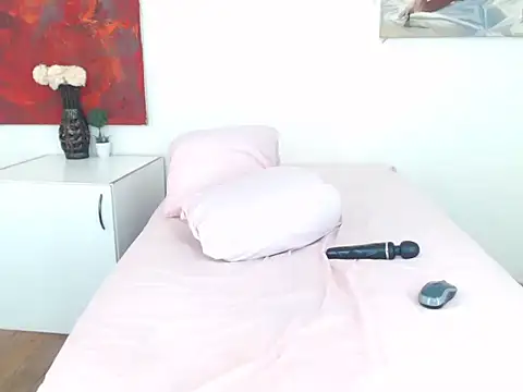 Snapshot of DARKBEAUTY20 chatting on February 14, 2026, 2:47 pm DARKBEAUTY20 online show from February 14, 2026, 2:47 pm