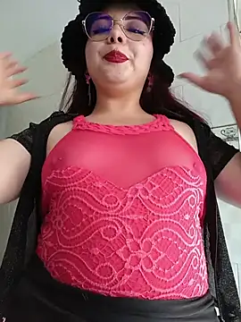 Yulska online show from April 4, 2026, 8:39 pm