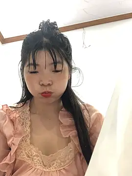 cuty lusy online show from March 14, 2026, 3:45 am